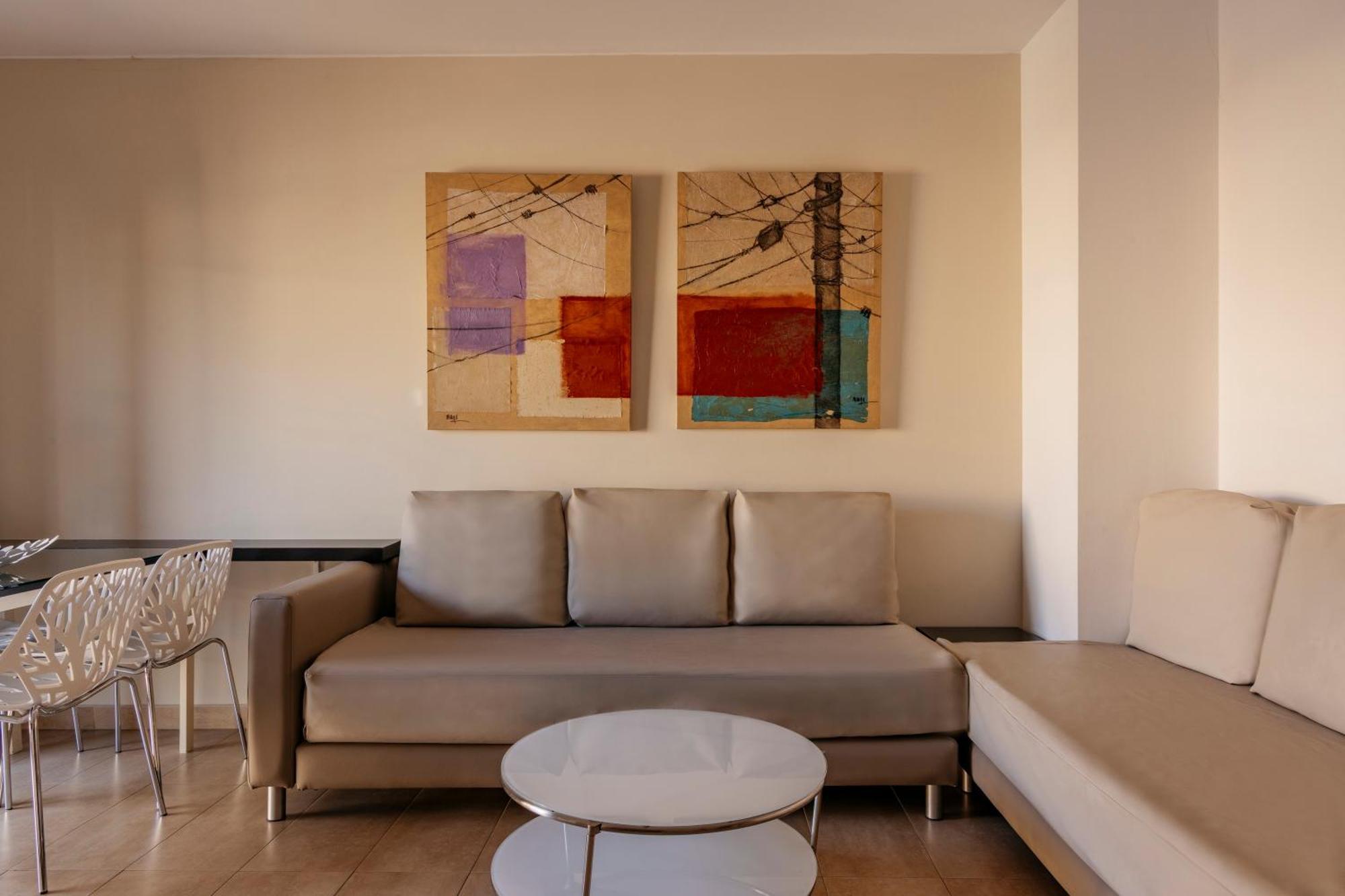 Barcelona Apartment Gran De Gracia — Photos 3